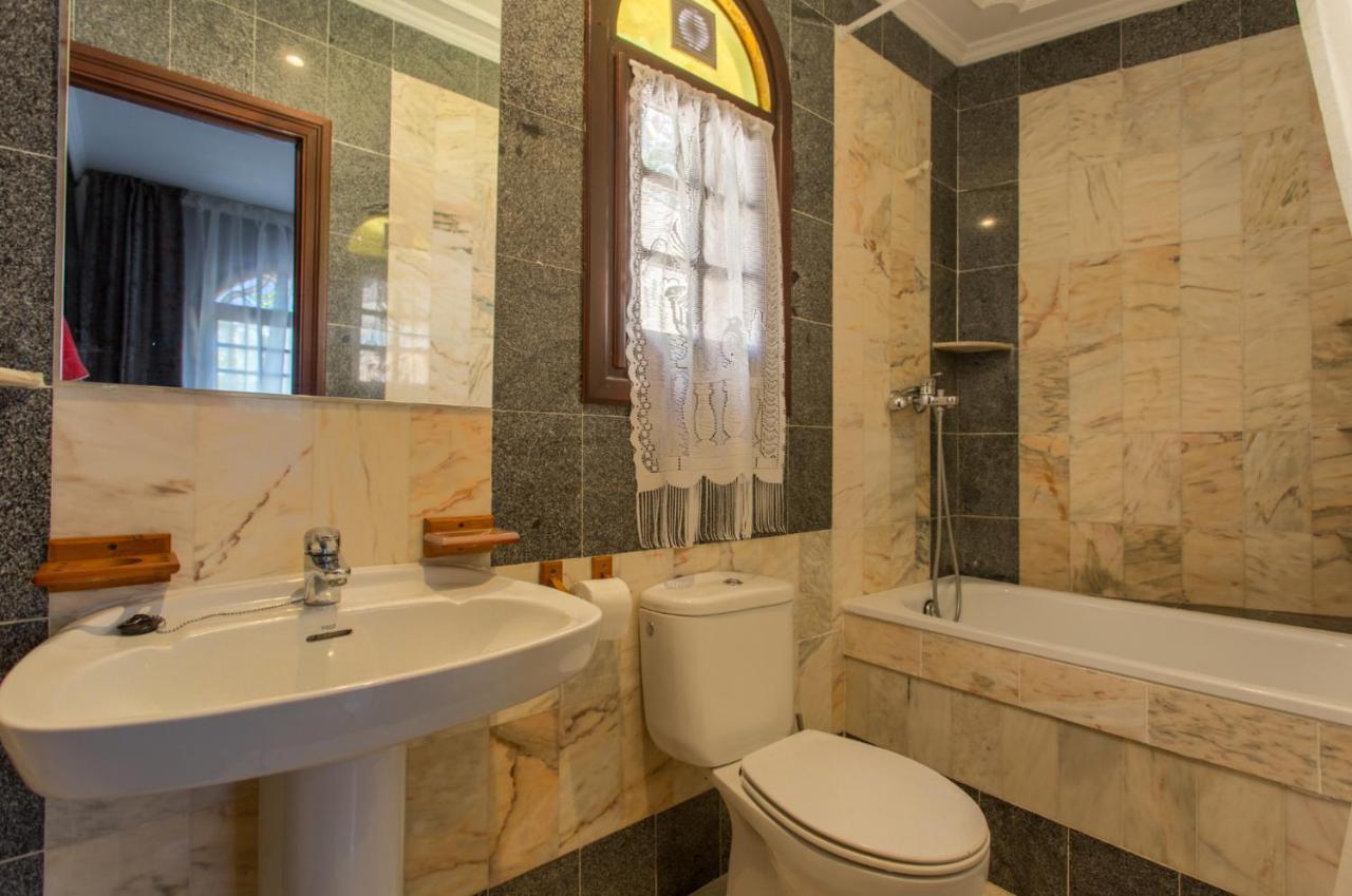 Apartamentos Gaudi Style Naquera Luaran gambar