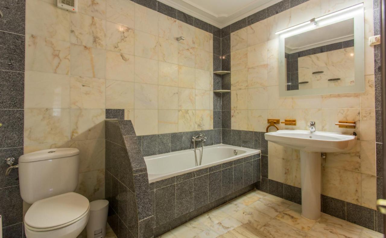 Apartamentos Gaudi Style Naquera Luaran gambar