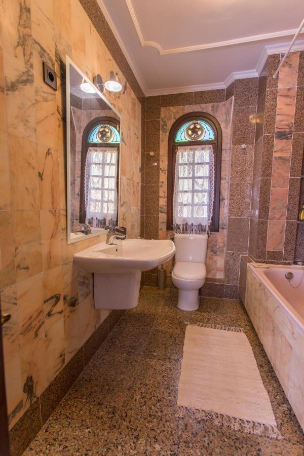 Apartamentos Gaudi Style Naquera Luaran gambar