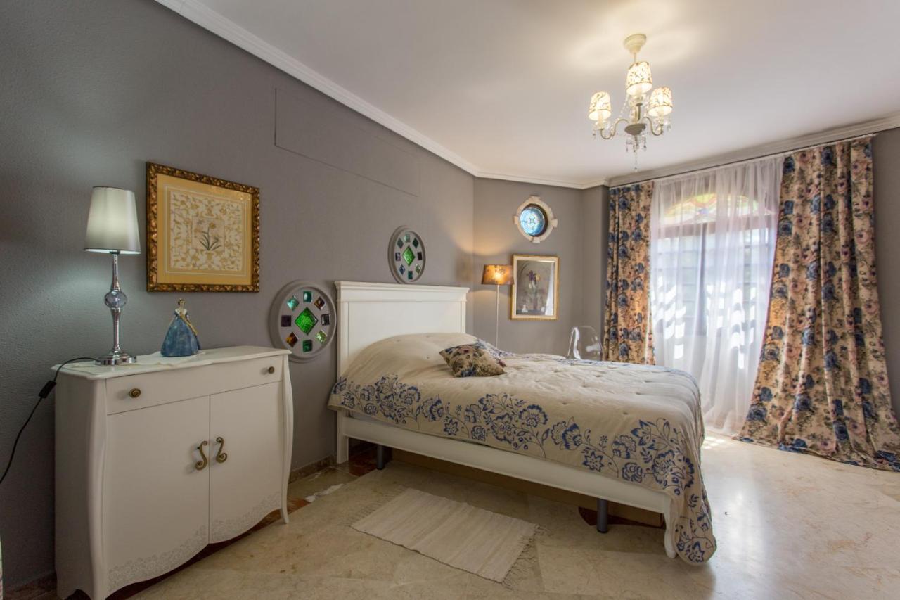 Apartamentos Gaudi Style Naquera Luaran gambar