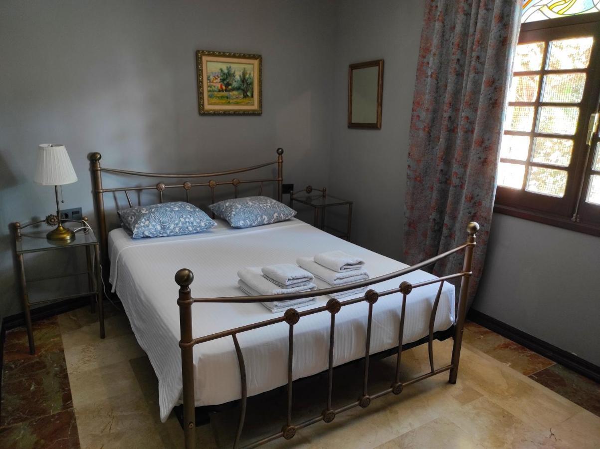 Apartamentos Gaudi Style Naquera Luaran gambar