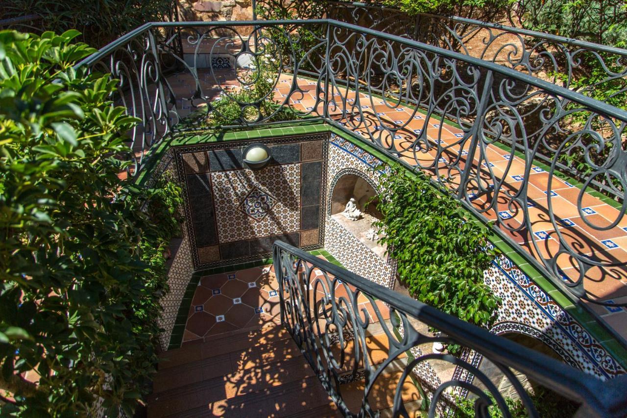 Apartamentos Gaudi Style Naquera Luaran gambar
